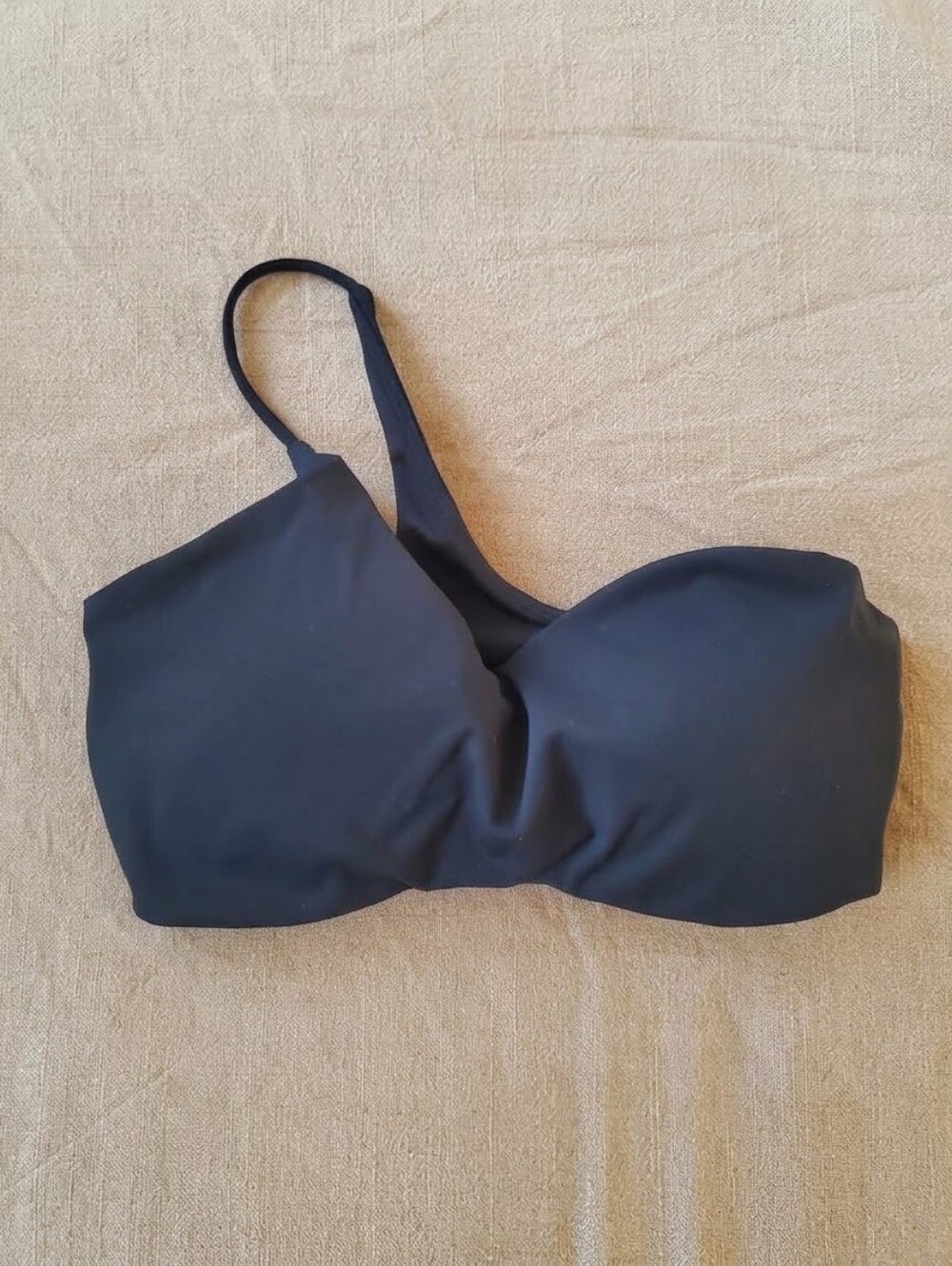 Pchee Bum Black One Shoulder Sports Bra M